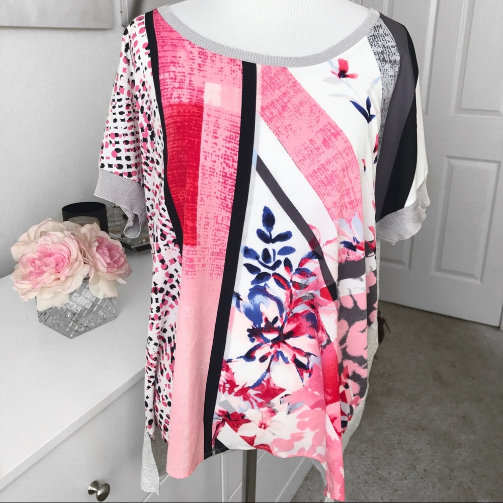 White House Black Market Blouse Size Medium Grey Floral Geometric Printed Jersey